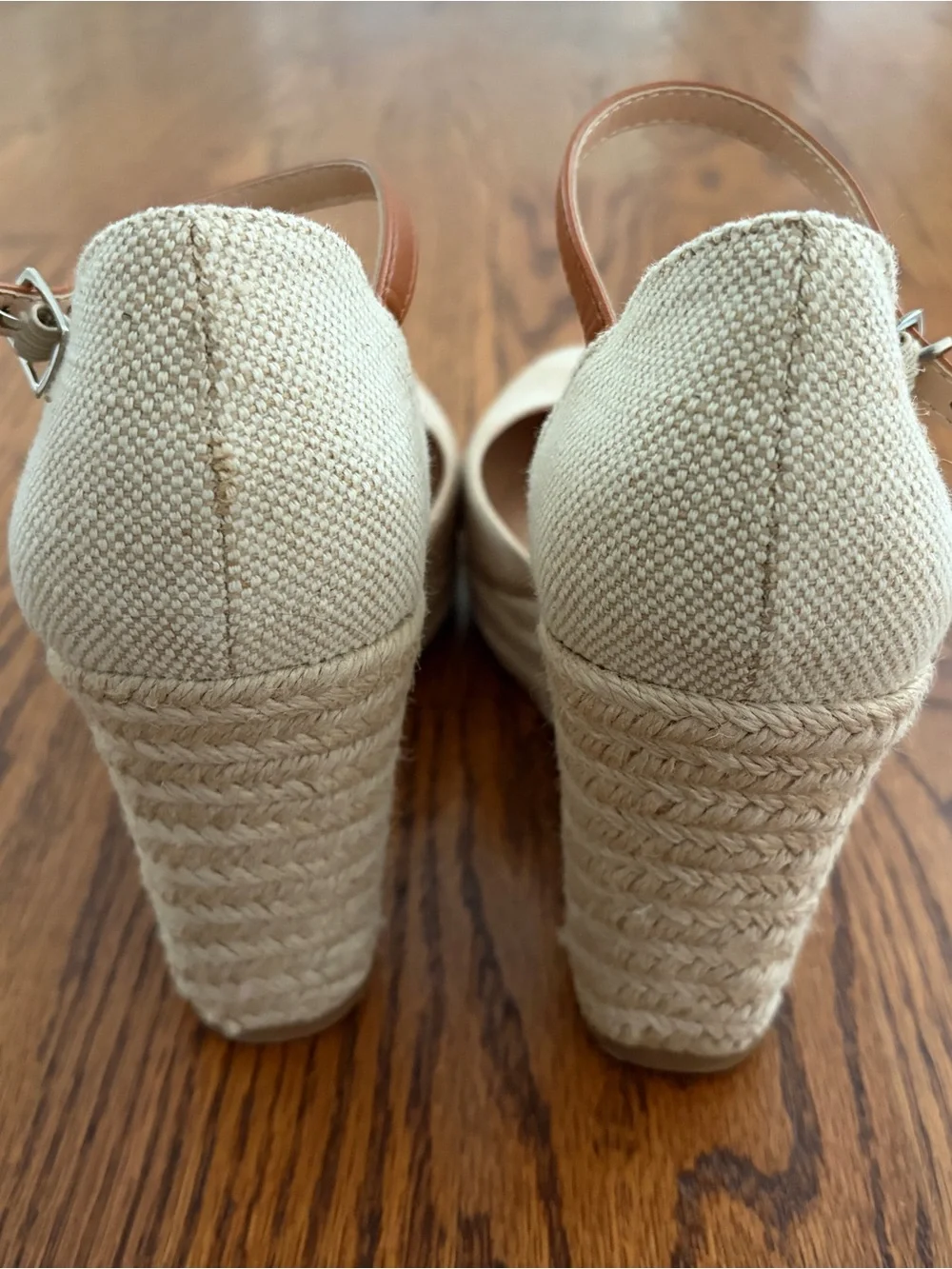 Women's sz 9 Cream Espadrille Wedge Sandals with Tan Ankle Strap. Brand new